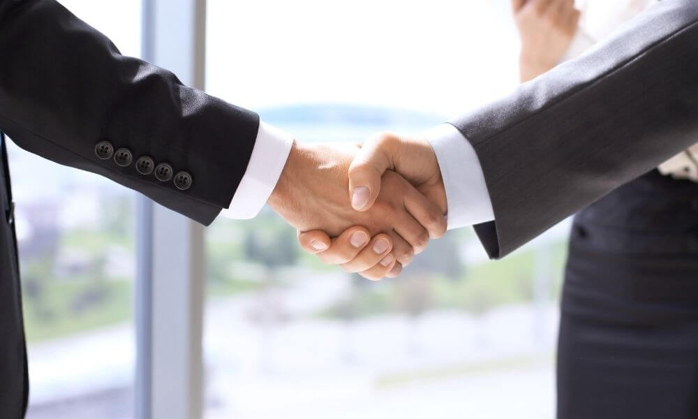 egységes márkakommunikáció partnerkapcsolatok